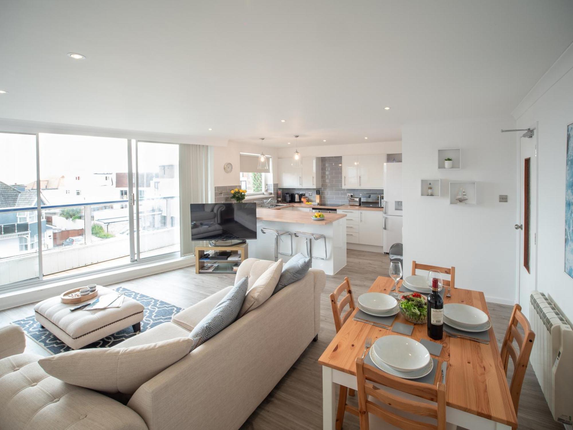 Appartement Stunning 2 Bed & 2 Bath, Seaview, Pets Welcome! *